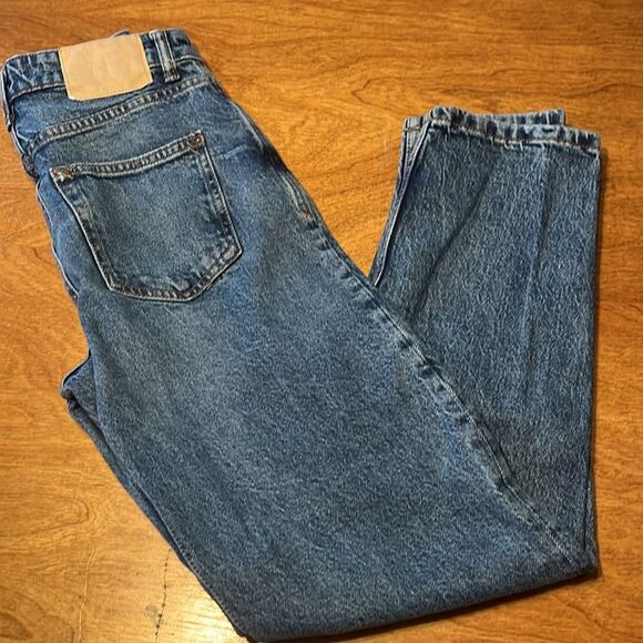 Zara High Waisted Straight Leg Jeans - Picture 5 of 6